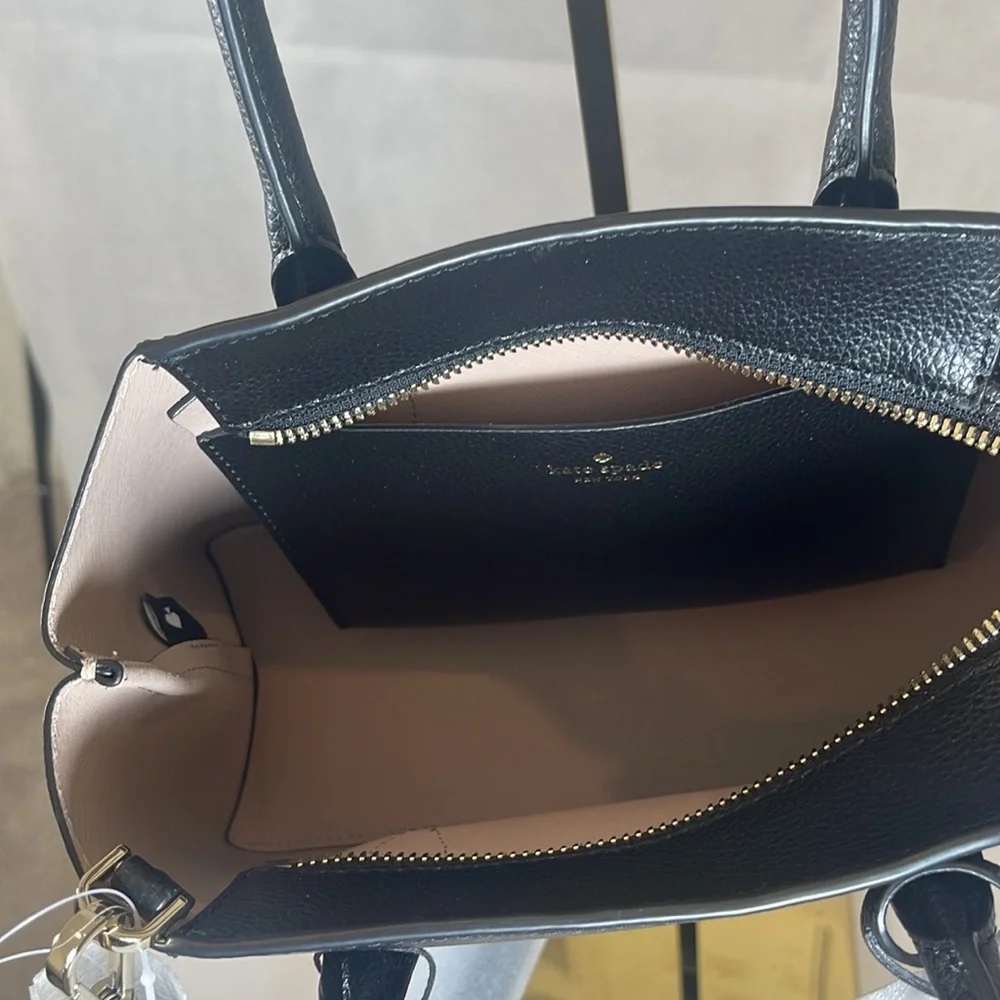 Kate spade ,NWT ,Black with Zipper close , 1 Pocket in side , shoulder Bag .tote - Picture 7 of 13
